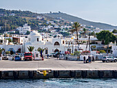 Uferpromenade von Skala, Insel Patmos, Dodekanes, Griechische Inseln, Griechenland, Europa