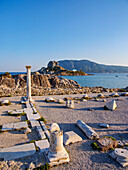 Ruinen der Basilika St. Stefanos und die Insel Kastri bei Sonnenuntergang, Agios Stefanos Strand, Insel Kos, Dodekanes, Griechische Inseln, Griechenland, Europa