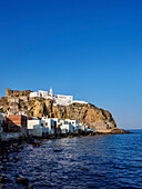 Blick auf das Kloster Panagia Spiliani, Selige Jungfrau Maria der Höhle, Mandraki, Insel Nisyros, Dodekanes, Griechische Inseln, Griechenland, Europa