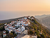 Dorf Nikia bei Sonnenuntergang, Blick von oben, Insel Nisyros, Dodekanes, Griechische Inseln, Griechenland, Europa