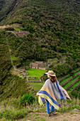 Frau in Choquequirao, Peru, Südamerika