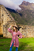 Frau in Choquequirao, Peru, Südamerika