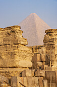 Gizeh, Kairo, Ägypten. Die Cheops-Pyramide, die Große Pyramide von Gizeh.