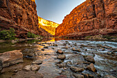 USA, Arizona, Grand Canyon National Park. House Rock Rapid im Marble Canyon.