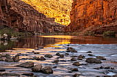 USA, Arizona, Grand Canyon National Park. House Rock Rapid im Marble Canyon.