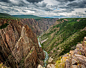 Blick auf den Black Canyon of the Gunnison National Park.