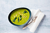 Zucchini-Mandel-Suppe