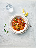 Linsensuppe mit Hähnchen und Paprika