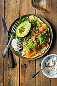 Omelette with smoked salmon, avocado and ricotta