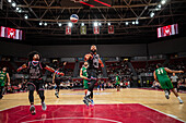 Die Harlem Globetrotters treten im Prinz-Felipe-Pavillon in Zaragoza, Spanien, auf