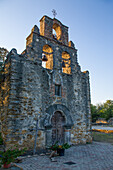 Fassade der Mission Espada im San Antonio Missions National Historic Park, San Antonio, Texas. Eine UNESCO-Weltkulturerbestätte.