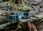 Kleiner Wasserfall