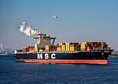 Containerfrachtschiff MSC Marianna, New York Bay, New York City, New York, USA