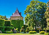 Frankreich,Perigord Noir,Dordogne,Jardins du Manoir d'Eyrignac (Historisches Monument),Formschnitt der Vasenallee