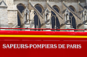 Frankreich,Paris,75,1. Arrondissement,Ile de la Cite,Feuerwehrfahrzeug vor Notre-Dame de Paris nach dem Brand,17. April 2019