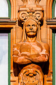 Europa, Skandinavien, Schweden. Schonen. Malmoe. Lejonet-Apotheke. Statue an der Fassade