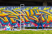 streetart artist painting