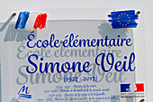 Plaque of a school bearing the name of Simone Veil in Merlimont (62)