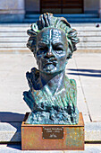 Europe,Scandinavia,Sweden. Stockholm. Ostermalm. The Royal Dramatic Theater,Dramatiska. August Strindberg statue by Knut Jern