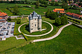 Frankreich,Hauts de France,Pas de Calais,Bours,der Bergfried