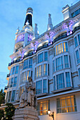 Spain,Madrid,Plaza de Santa Ana,Reina Victoria Hotel,Calderon de la Barca Monument