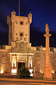 Spain,Andalusia,Cadiz,Plaza de la Constitucion,Puerta de Tierra