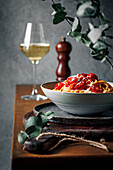 Spaghetti mit Ofentomaten und Parmesan