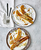 Fried bananas with lime and coconut quark