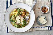 Tagliatelle mit Grünkohl-Pesto und Parmesan