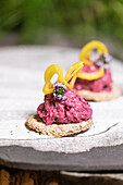 Beetroot quark on crispbread