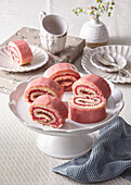 Yeast dough rolls with honey wine and raspberry filling