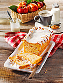 Juicy apple loaf cake with hazelnut brittle