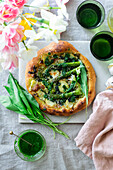 Asparagus wild garlic pizza