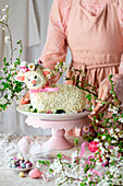 Easter lamb cake without special mold