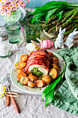 Turkey breast stuffed with wild garlic and asparagus