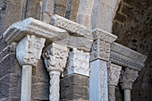 Architektonisches Detail der Sacra di San Michele (Abtei des Heiligen Michael), ein religiöser Komplex auf dem Berg Pirchiriano, auf der Südseite des Val di Susa, Gemeinde Sant'Ambrogio di Torino, Stadt Turin, Piemont, Italien, Europa