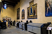 Gemälde in der Sacra di San Michele, einem religiösen Komplex auf dem Berg Pirchiriano, an der Südseite des Val di Susa, Gemeinde Sant'Ambrogio di Torino, Metropolitanstadt Turin, Piemont, Italien, Europa