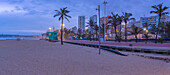 Blick auf Strände, Promenade und Hotels vom New Pier in der Abenddämmerung, Durban, Provinz KwaZulu-Natal, Südafrika, Afrika