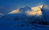 Berge bei Jokulsarlon Gletscherlagune, Vatnajokull Nationalpark, Südisland, Polargebiete