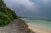 Weißer Sandstrand, Taketomi Island National Park, Ishigaki, Yaeyama-Inselgruppe, Japan, Asien