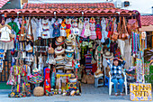 Blick auf Souvenirs zum Verkauf auf der 5th Avenue, Playa del Carmen, Quintana Roo, Karibikküste, Yucatan-Halbinsel, Riviera Maya, Mexiko, Nordamerika