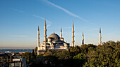 View of the Blue Mosque (Sultan Ahmed Mosque), an Ottoman-era historical imperial mosque, constructed between 1609 and 1617 during the rule of Ahmed I and a functioning mosque today, UNESCO World Heritage Site, Istanbul, Turkey, Europe