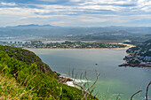 Blick auf die Heads und den Knysna-Fluss vom Featherbed Nature Reserve, Knysna, Garden Route, Westkap, Südafrika, Afrika