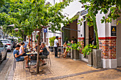 Blick auf Restaurant und Cafe, Stellenbosch Central, Stellenbosch, Western Cape, Südafrika, Afrika