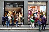 Italien, Lombardei, Mailand, Modeviereck (Quadrilatero della moda), Luxusboutique Gucci via Monte Napoleone