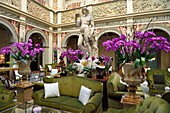 Italy, Tuscany, Florence, listed as World Heritage by UNESCO, Palazzo Della Gherardesca, 5 star palace Four Seasons Hotel Firenze, Bacchus statue by Michelangelo replica in the center of the lobby