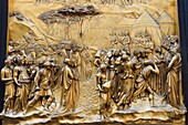 Italy, Tuscany, Florence, listed as World Heritage by UNESCO, Duomo District, San Giovanni Baptistery (Baptistery of St John), Porta del Paradiso (Gates of Paradise), decorated door with a Bible scene carved by Ghiberti, here the story of Joshua