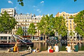 France, Paris, the Canal Saint Martin