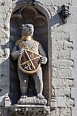 Belgium, Western Flanders, Bruges, historical centre listed as World Heritage by UNESCO, Bruges bear resting in a niche in the Bourgeois Lodge