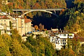 Schweiz, Kanton Freiburg, Freiburg, Unterstadt und Gotteronbrücke